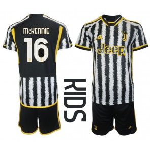 Juventus Weston McKennie #16 Koszulka Podstawowych Dziecięca 2023-24 Krótki Rękaw (+ Krótkie spodenki)
